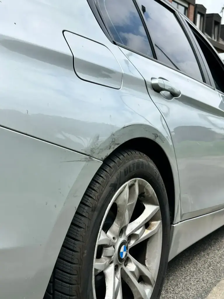Praxisfall: Schaden am hinteren Seitenteil – Unfallgutachten
